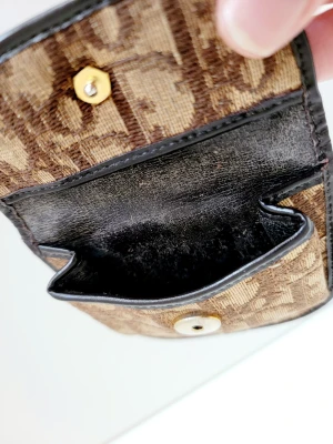 Kleines Vintage Dior Portemonnaie | LOOP Marketplace