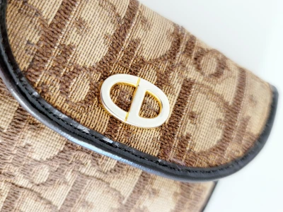 Kleines Vintage Dior Portemonnaie | LOOP Marketplace