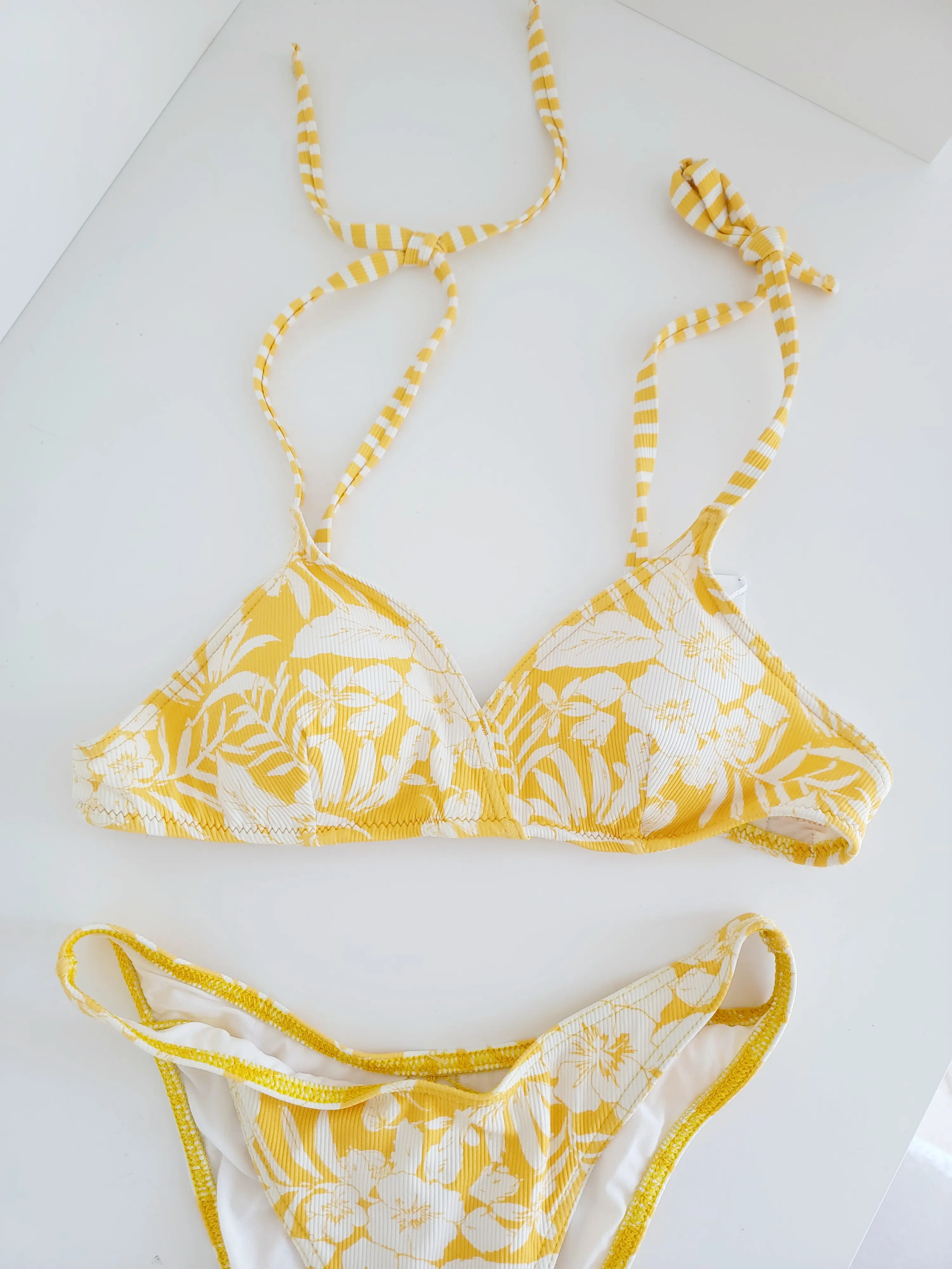 Neuer Banana Moon Bikini | LOOP-Marktplatz