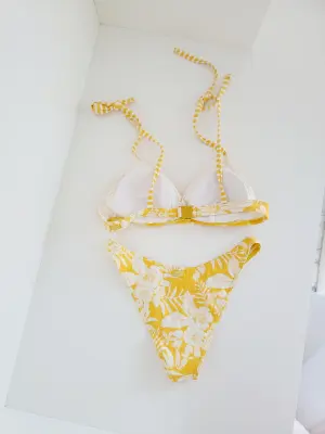Neuer Banana Moon Bikini | LOOP-Marktplatz
