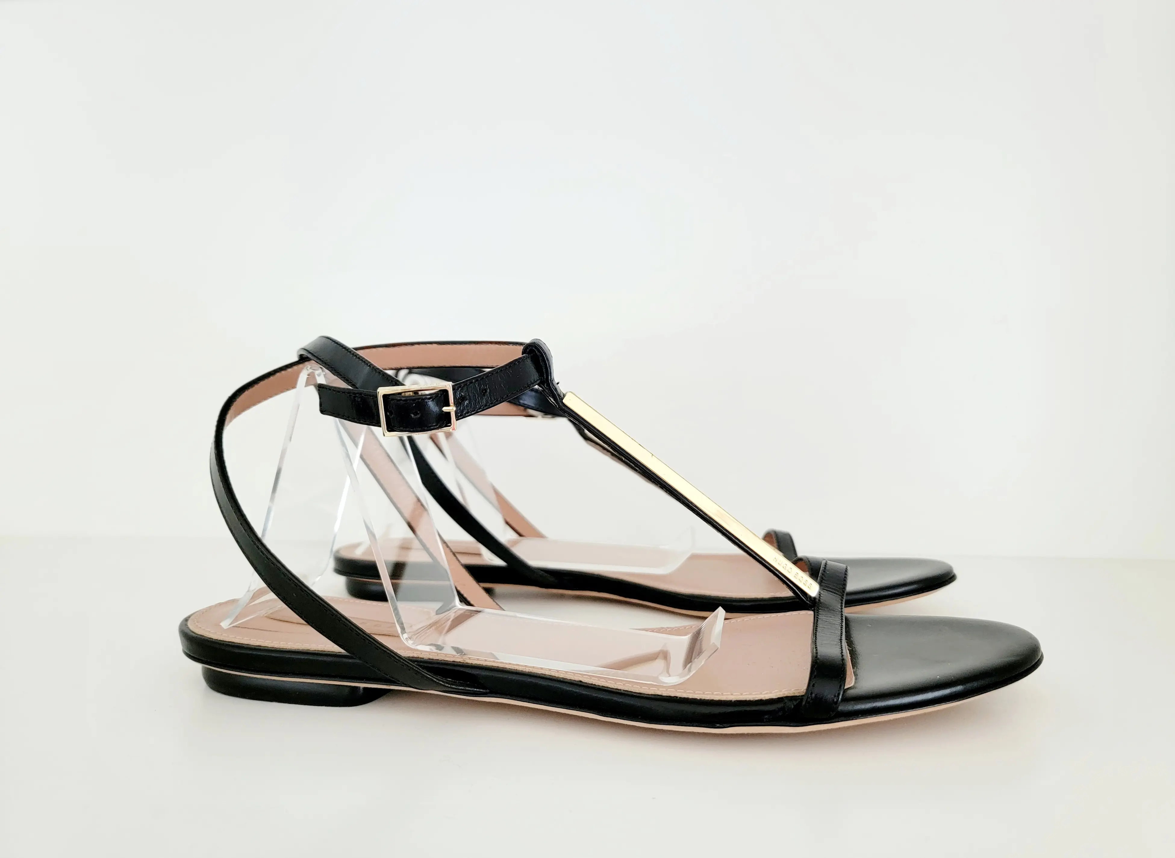 Neue Hugo Boss Sandalen | LOOP Marketplace