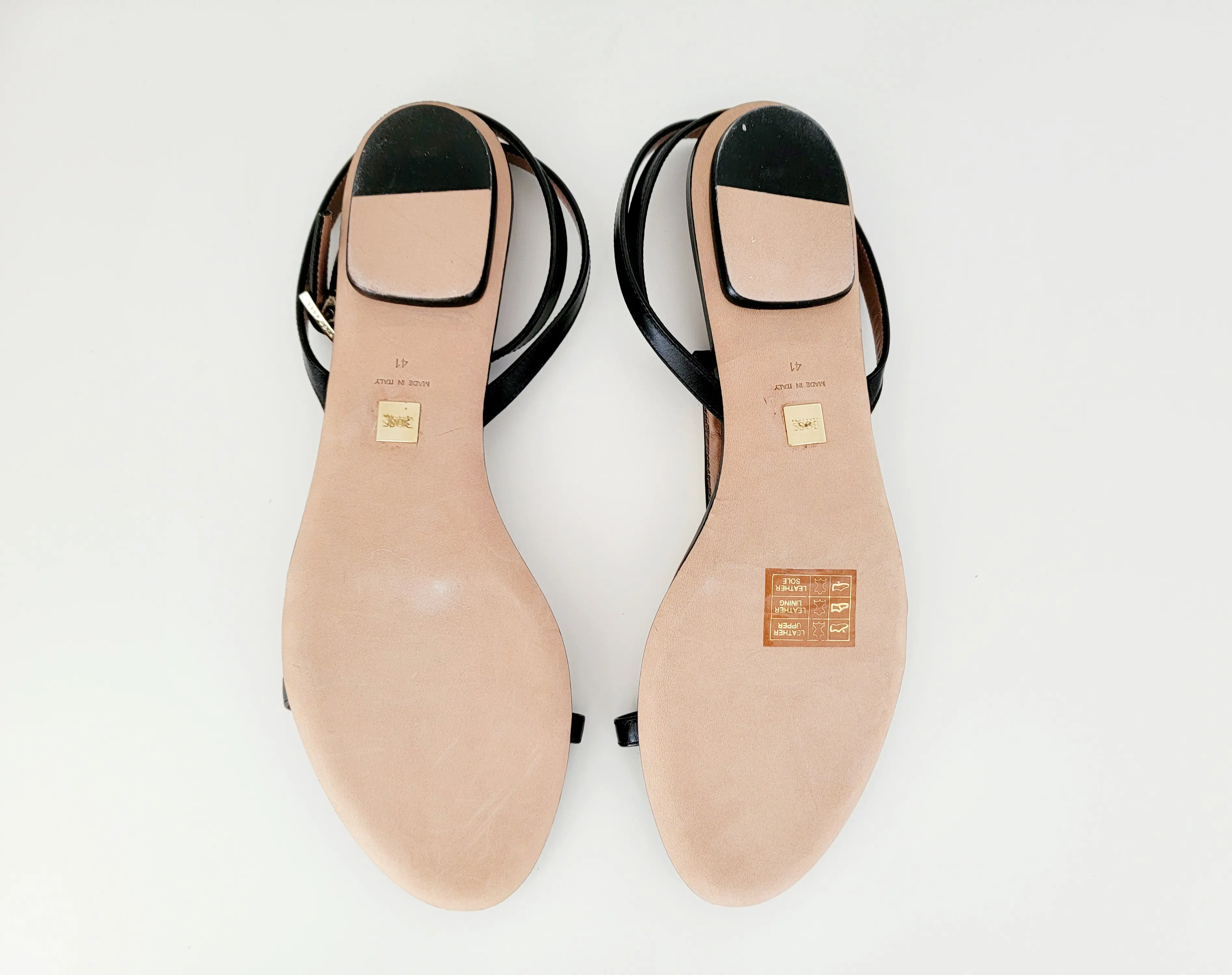 Neue Hugo Boss Sandalen | LOOP Marketplace