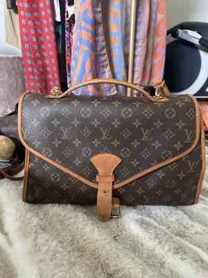 Vintage Baverly LV | LOOP-Marktplatz