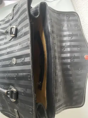 gepflegte Mollerus Handtasche | LOOP Marketplace