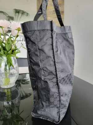 Gucci Shopper | LOOP-Marktplatz