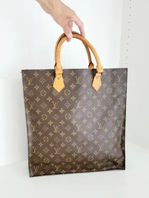 Louis Vuitton Sac Plat | LOOP Marketplace