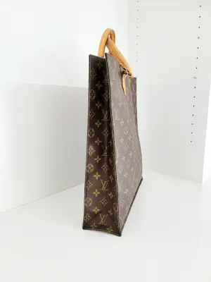 Louis Vuitton Sac Plat | LOOP Marketplace