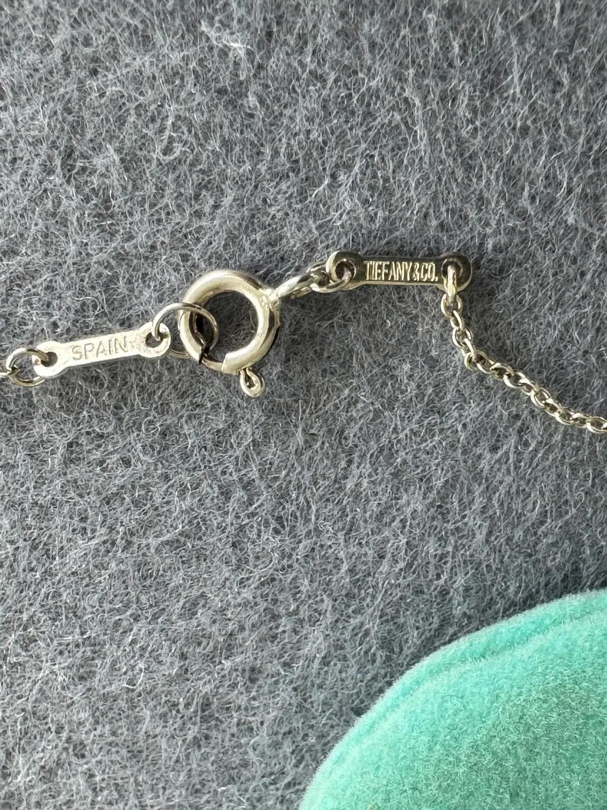 Tiffany & Co. Halskette mit Madonna | LOOP-Marktplatz