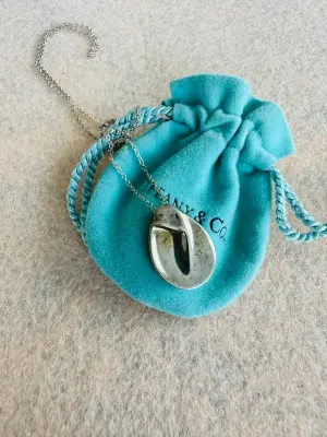 Tiffany & Co. Halskette mit Madonna | LOOP-Marktplatz