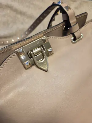 Valentino rockstud bag | LOOP Marketplace