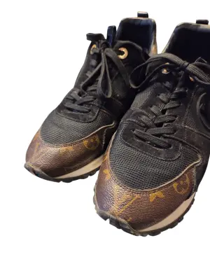Louis Vuitton sneakers | LOOP-Marktplatz