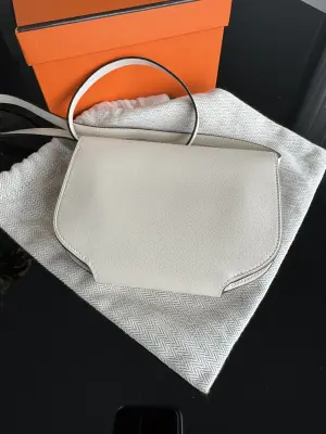 Hermes Convoyeur Tasche | LOOP Marketplace