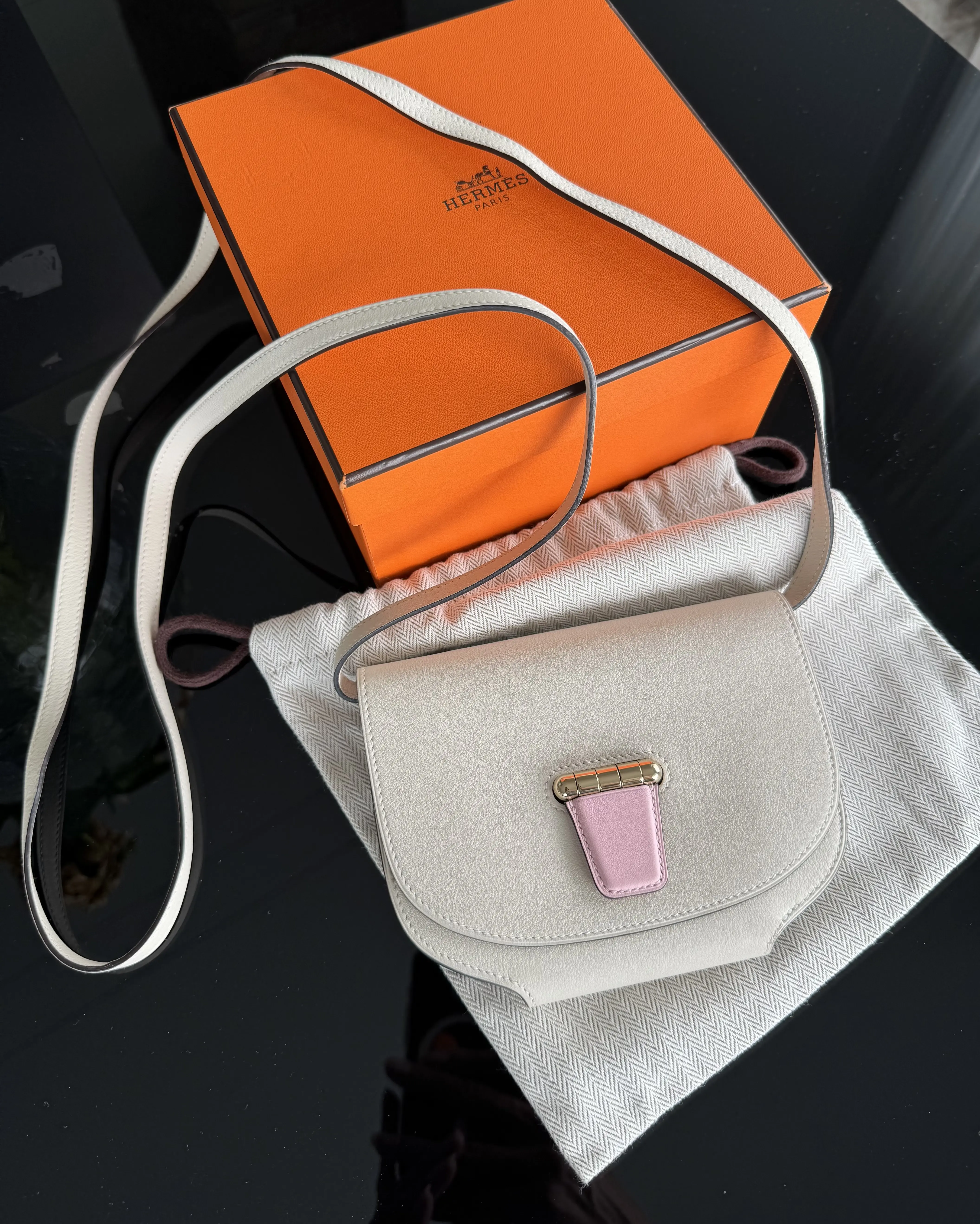 Hermes Convoyeur Tasche | LOOP Marketplace