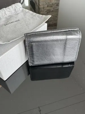 Balenciaga Portemonnaie | LOOP-Marktplatz