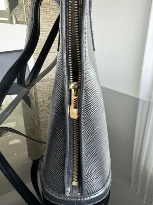 Louis Vuitton Epi Lussac Tasche | LOOP-Marktplatz