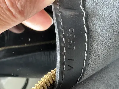 Louis Vuitton Epi Lussac Tasche | LOOP-Marktplatz