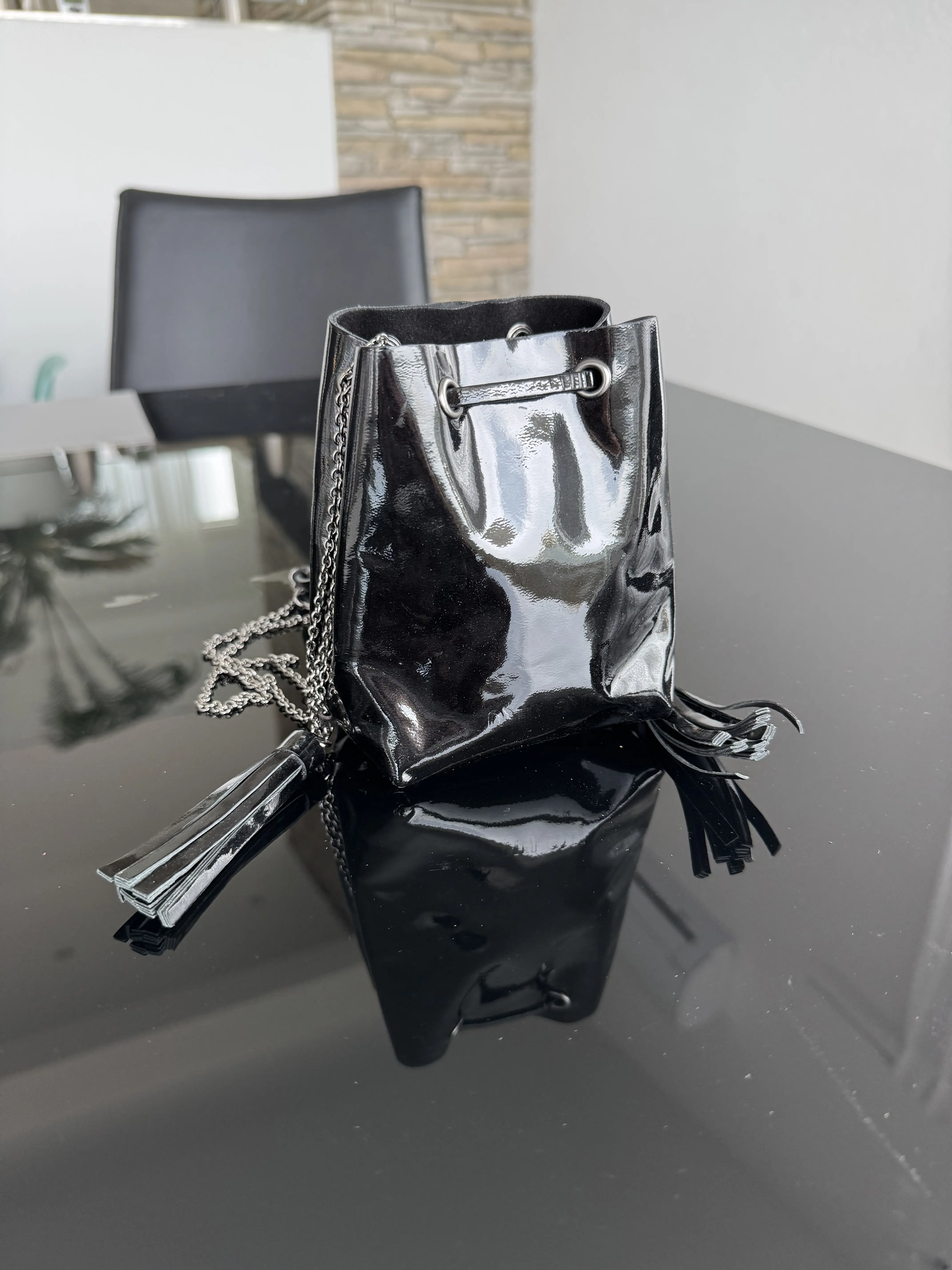 Kleines Miu Miu Täschchen | LOOP Marketplace