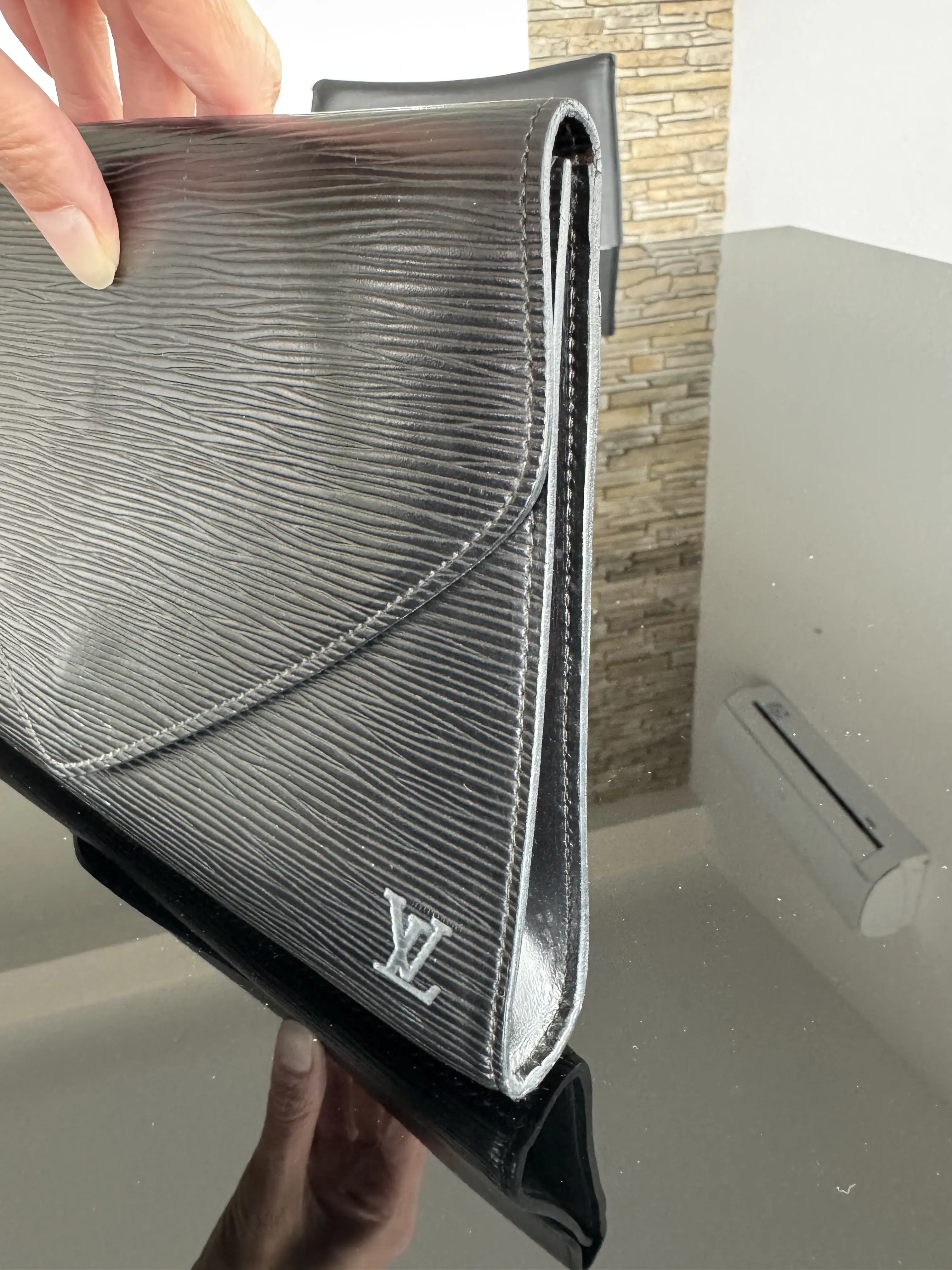 Louis Vuitton Clutch | LOOP-Marktplatz