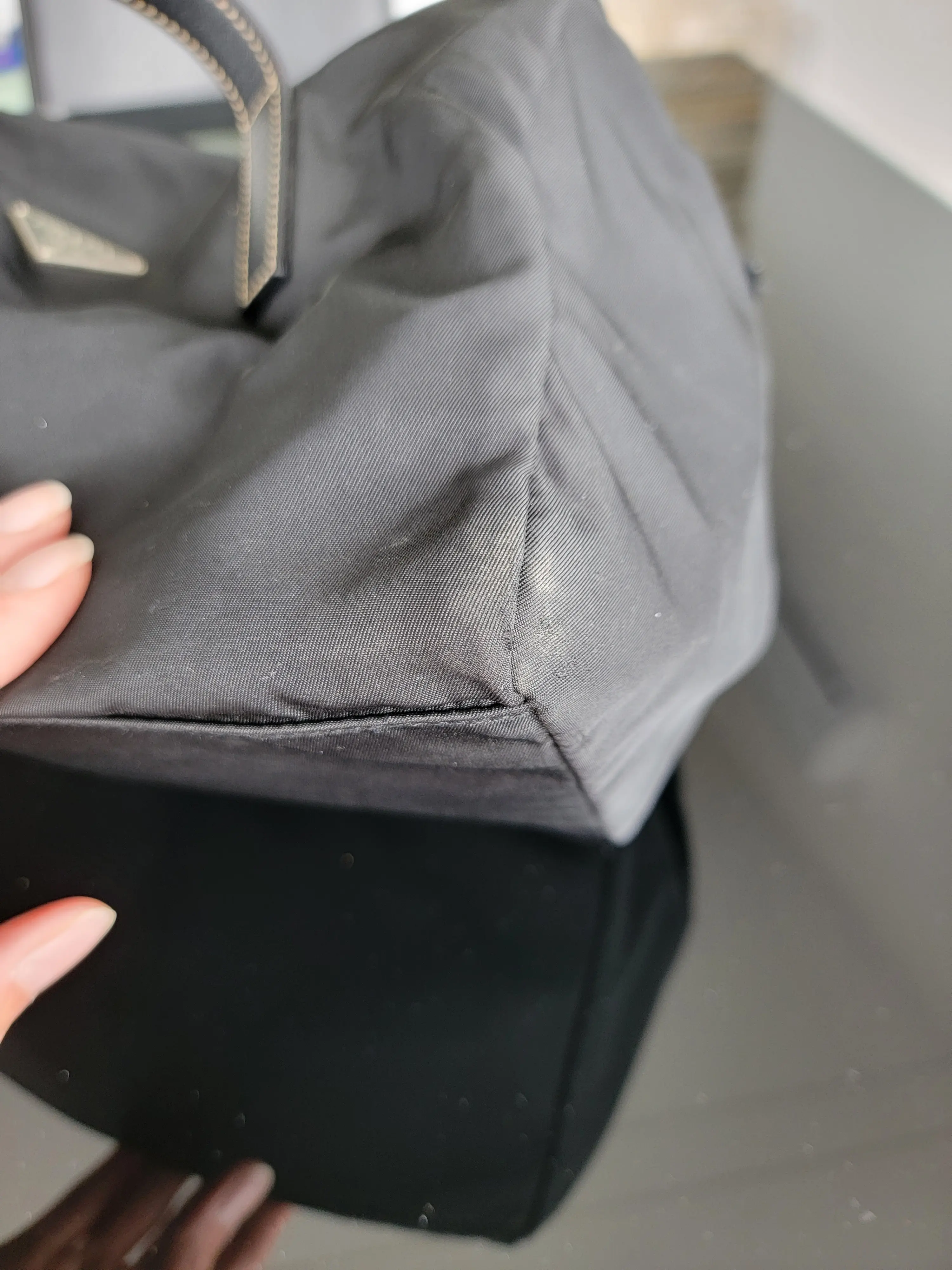 Kleine Prada Nylon Bowling Tasche | LOOP-Marktplatz