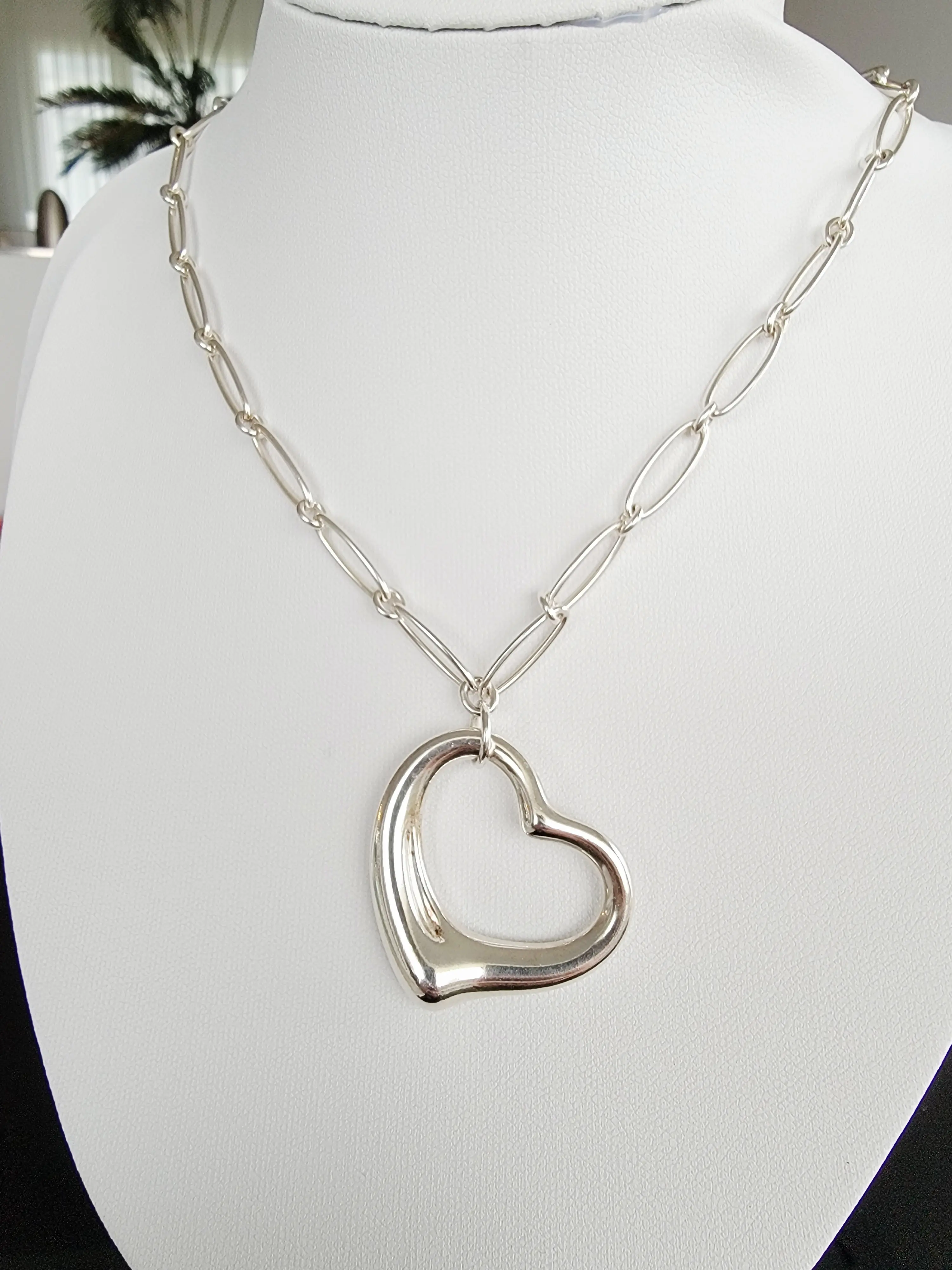 Tiffany & Co. Open Heart Halskette | LOOP Marketplace