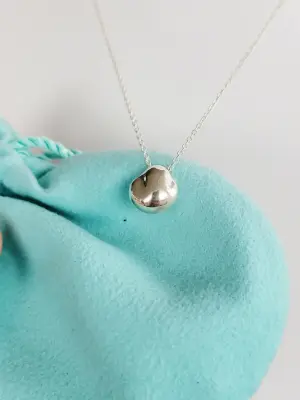Tiffany & Co. Halskette "Bean" Anhänger | LOOP-Marktplatz