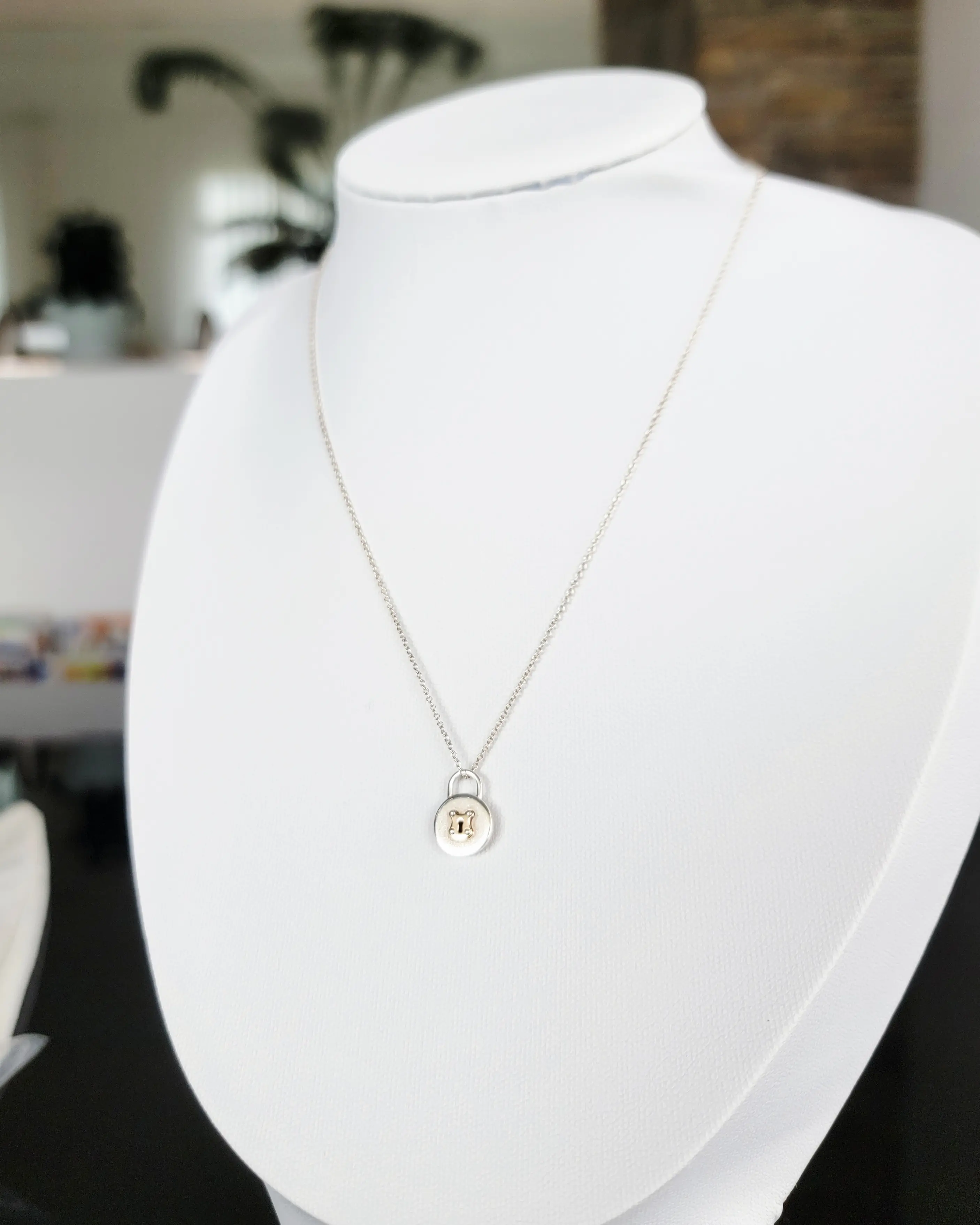 Tiffany & Co. Halskette mit kl. Schloss | LOOP Marketplace