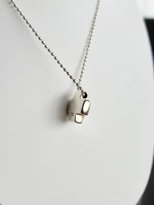 Tiffany & Co. Halskette mit Kreuz | LOOP-Marktplatz