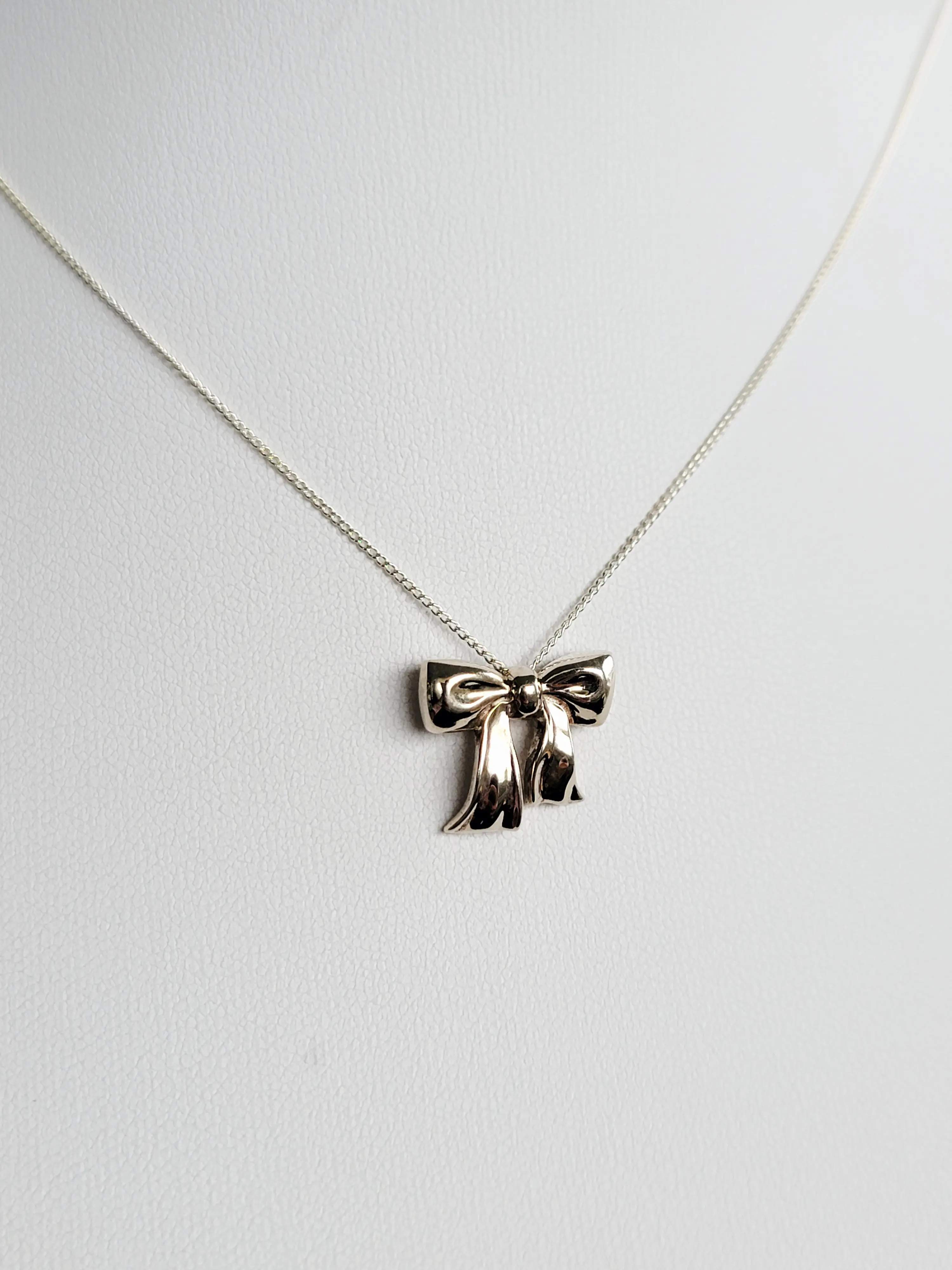 Tiffany & Co. Halskette mit Masche | LOOP-Marktplatz