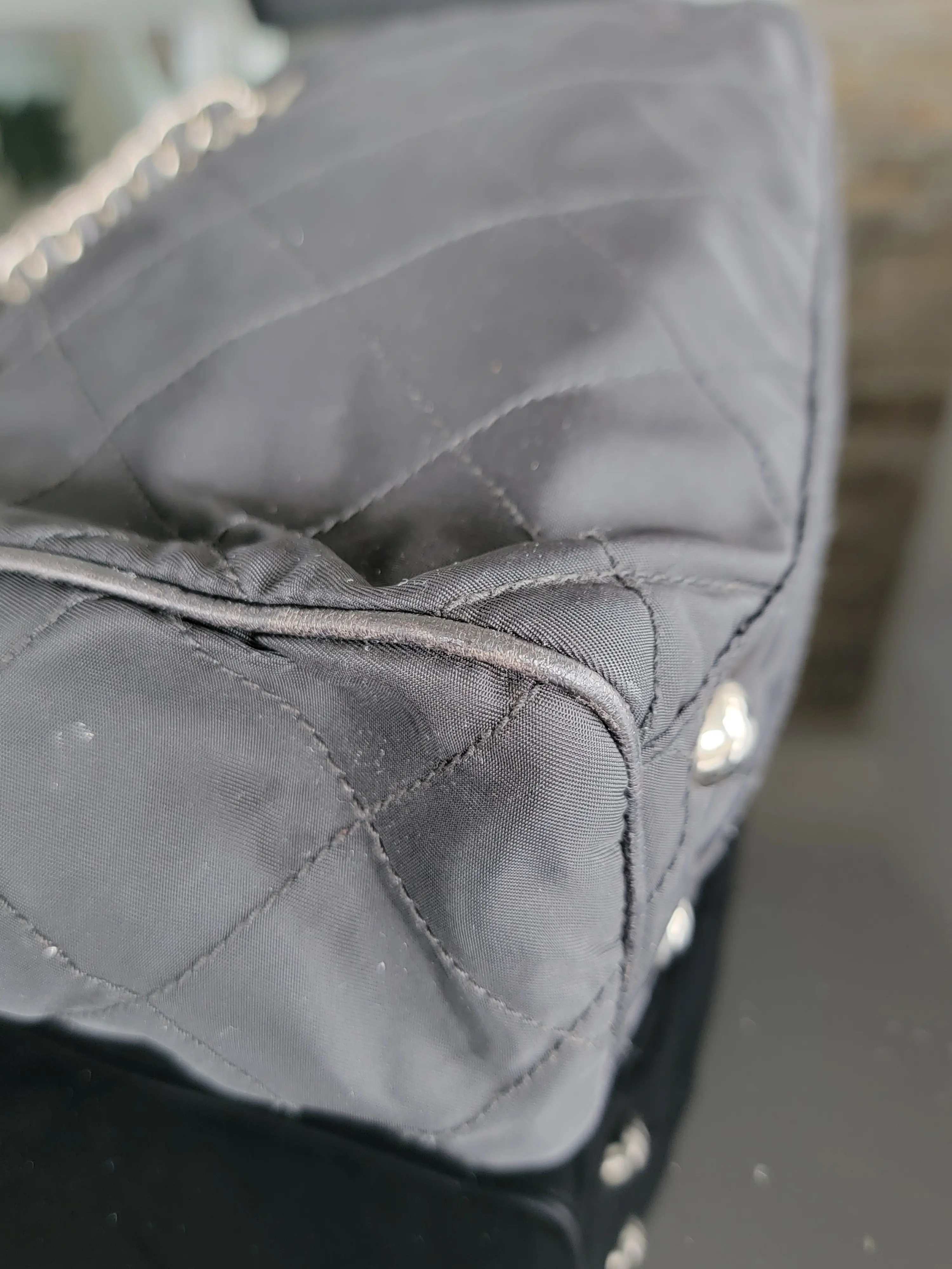 Prada Nylon Tasche | LOOP-Marktplatz