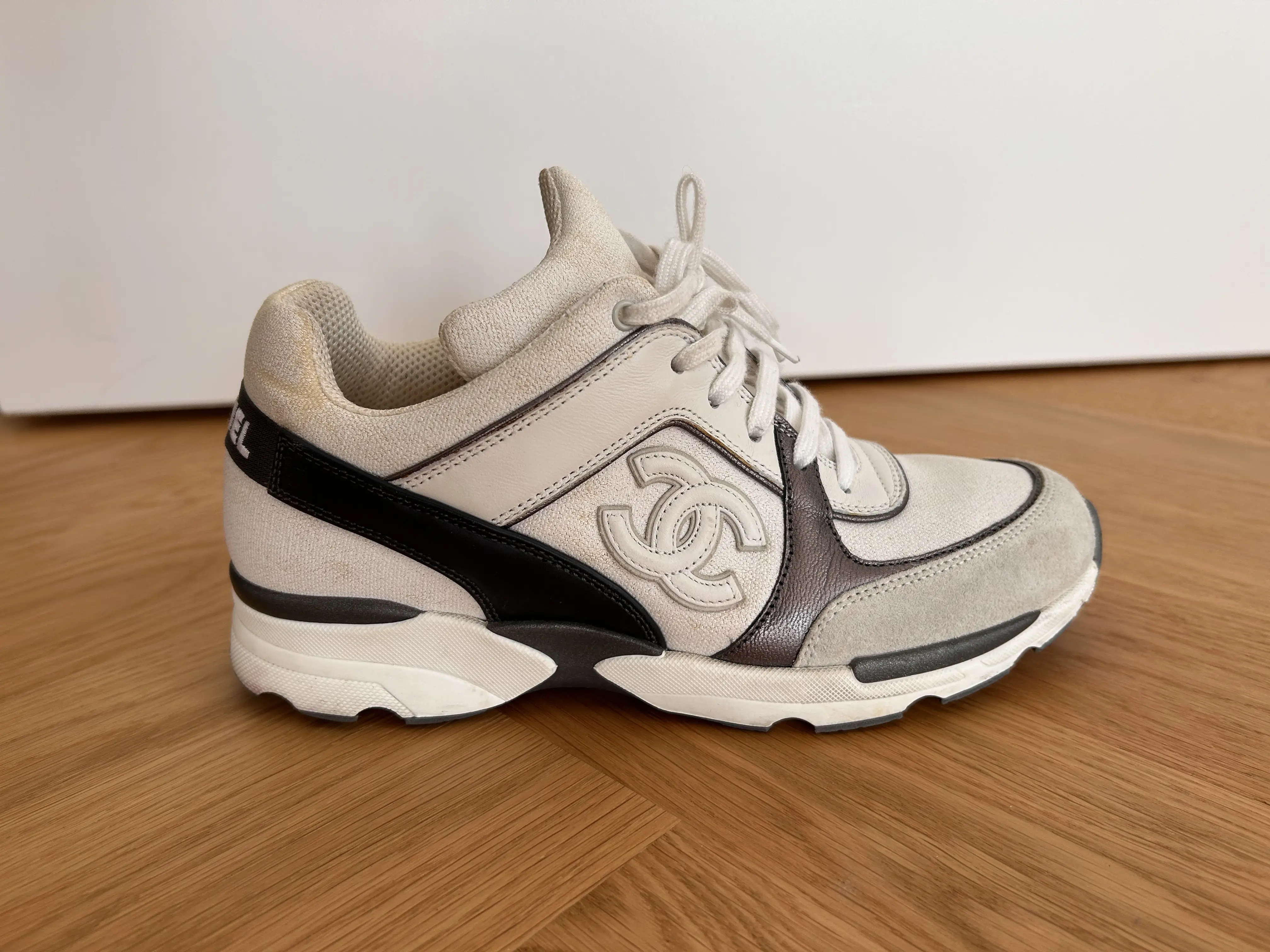 Chanel sneakers | LOOP Marketplace