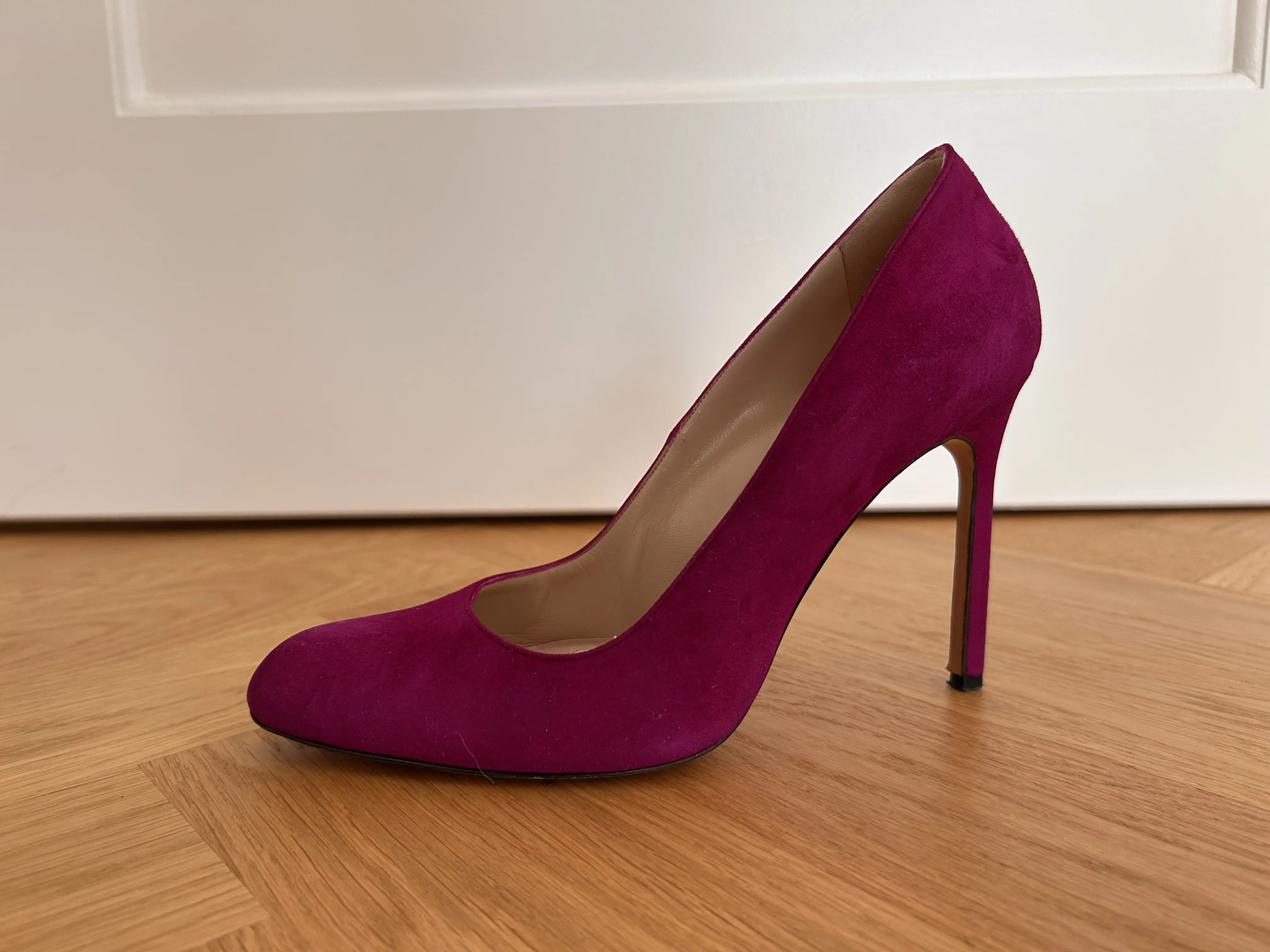 Manolo heels | LOOP Marketplace