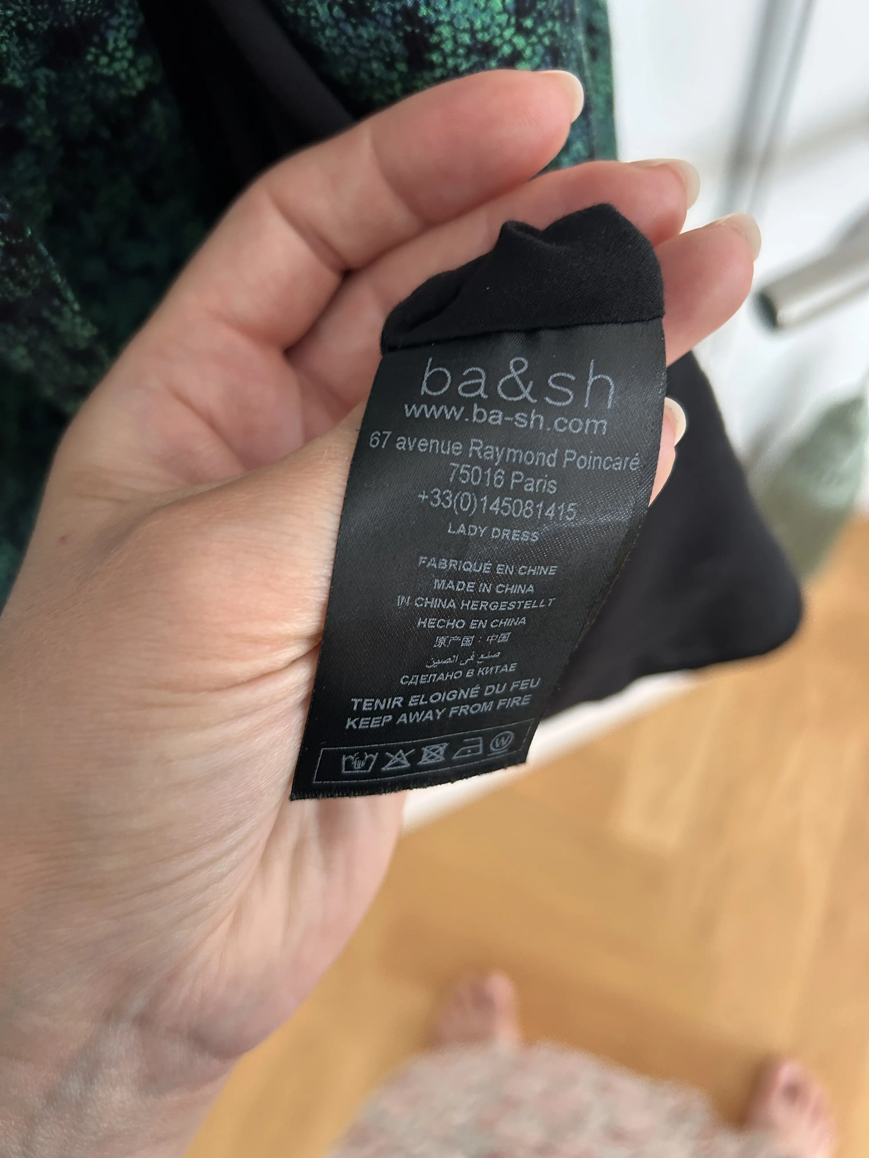 Green and black dress | LOOP Marketplace