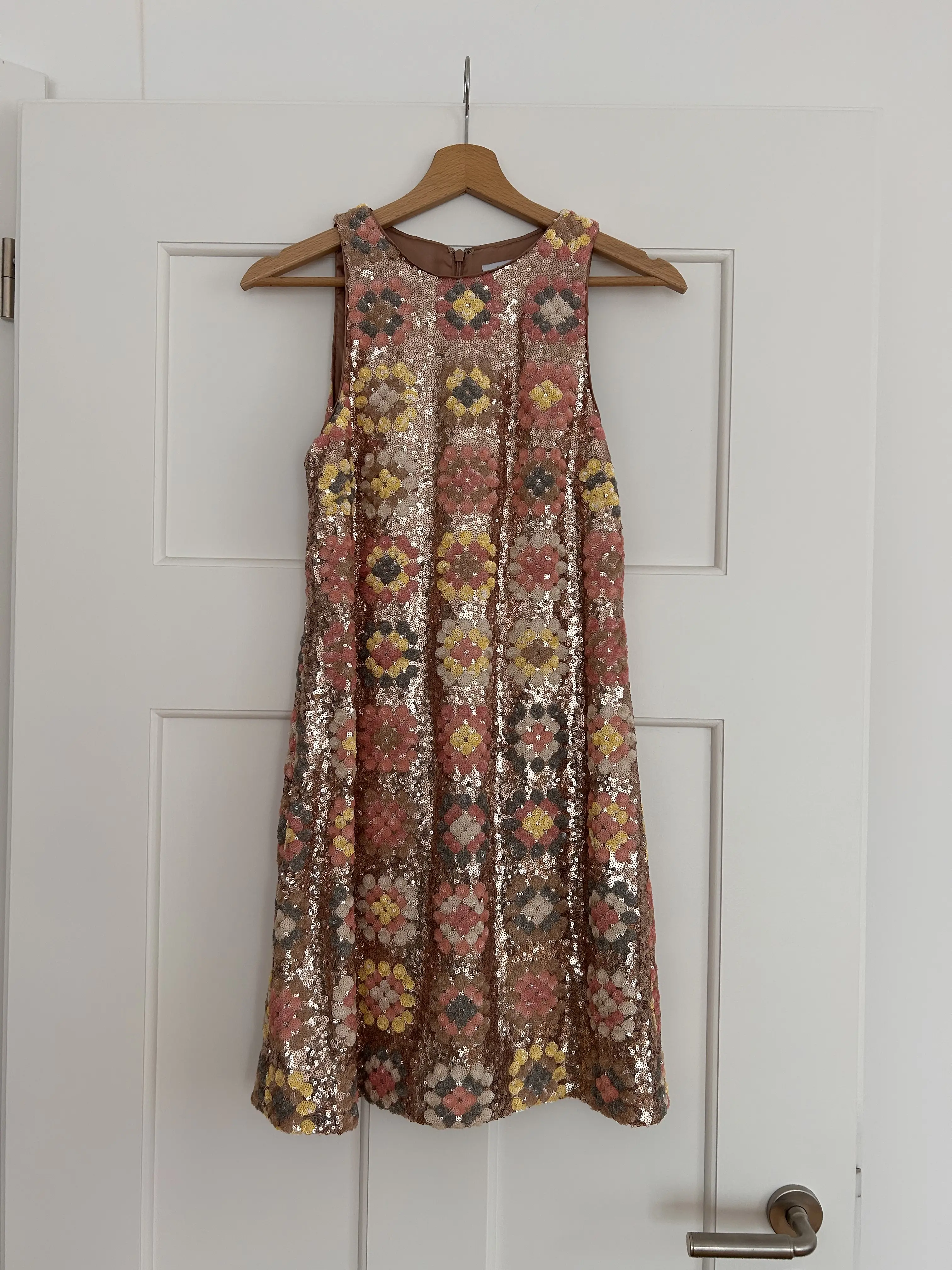 A shape dress | LOOP Marketplace