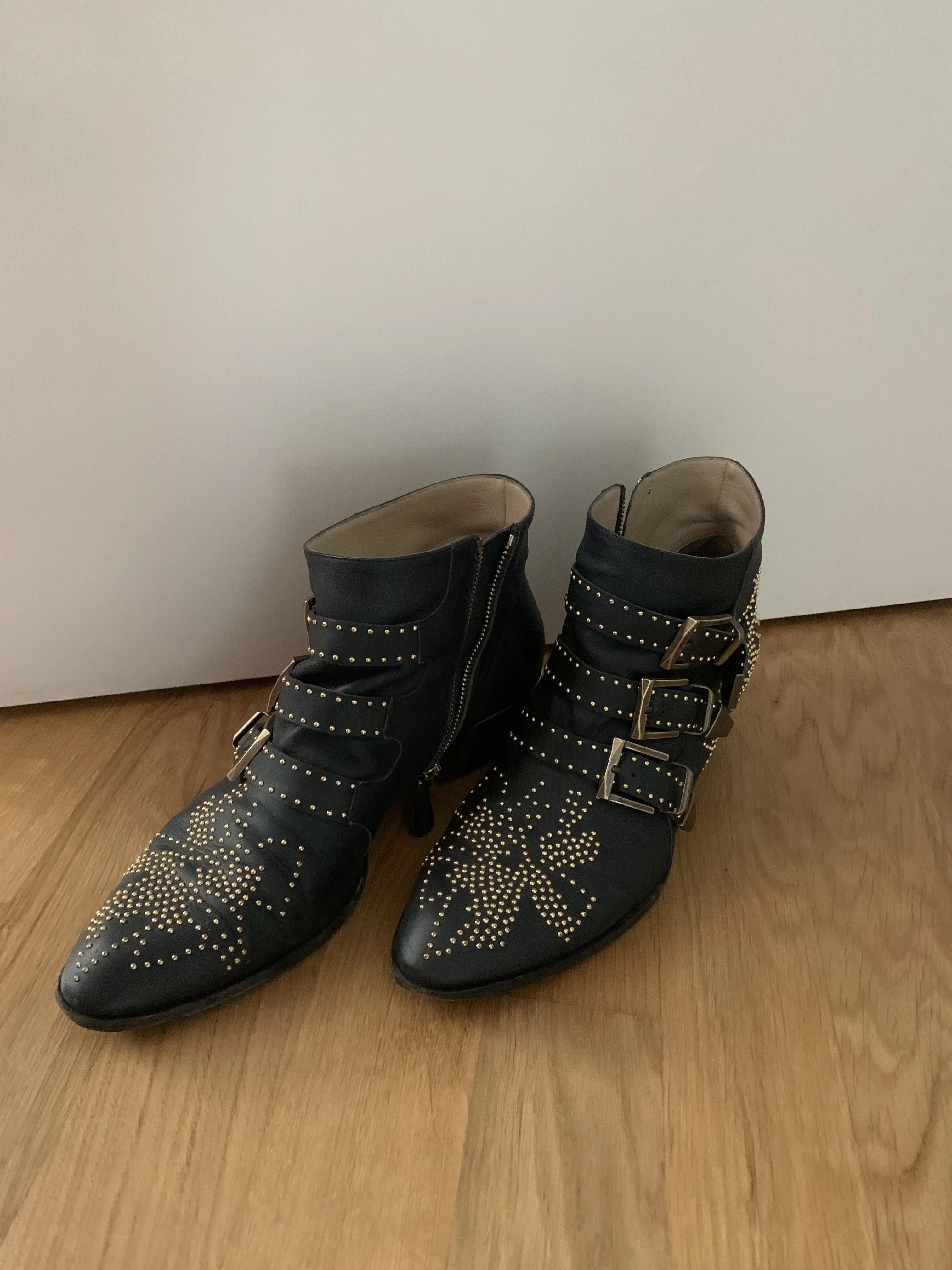 Chloe Stiefelette Susan dunkelblau/gold | LOOP-Marktplatz