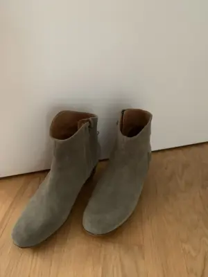 Neuwertige Isabel Marant Stiefelette | LOOP-Marktplatz