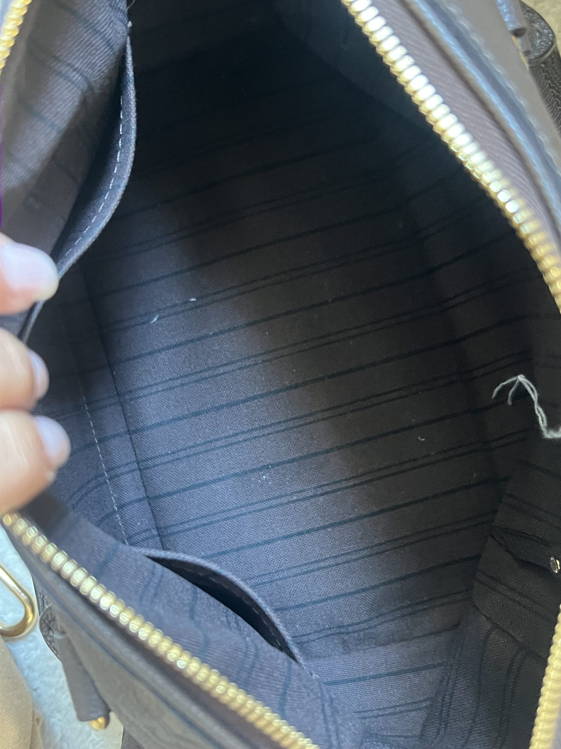 Louis Vuitton suitcase | LOOP-Marktplatz