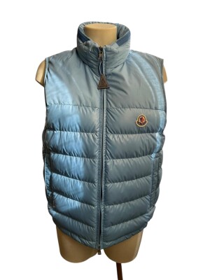 Moncler sleeveless down jacket | LOOP-Marktplatz