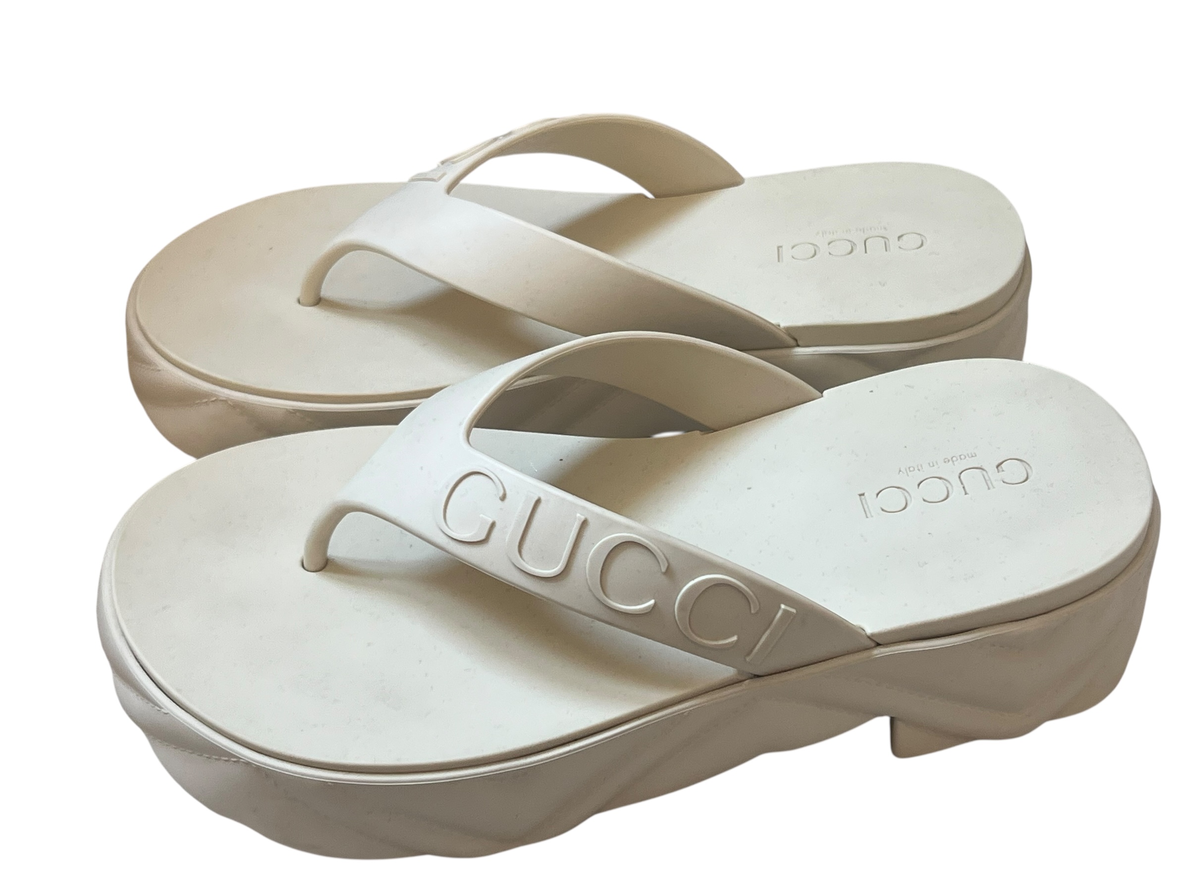 Gucci tongues | LOOP Marketplace