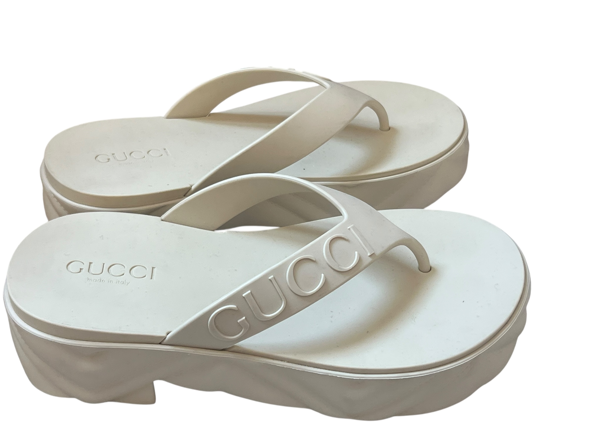Gucci tongues | LOOP Marketplace