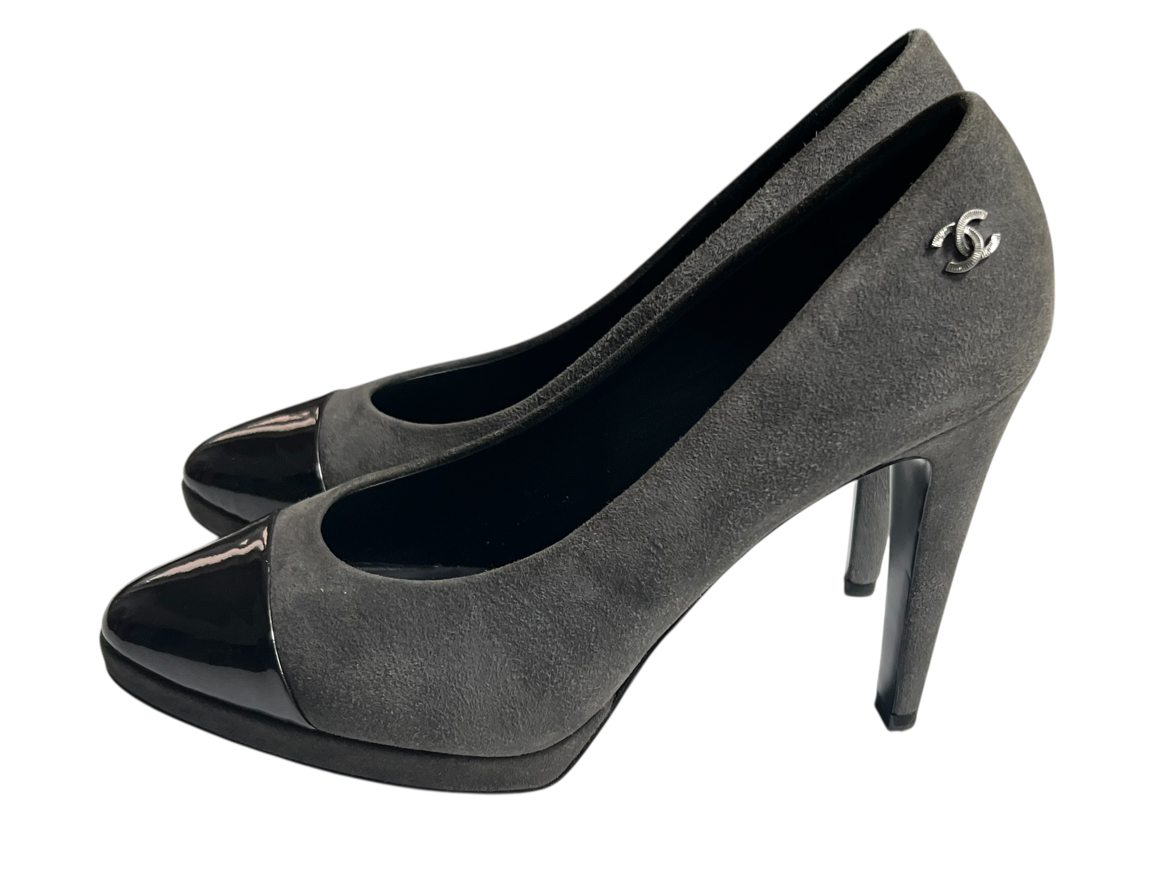 Chanel pumps