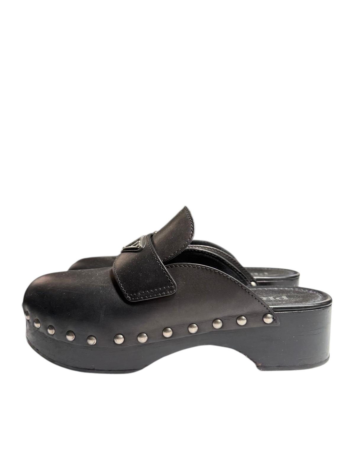 Prada clogs | LOOP-Marktplatz