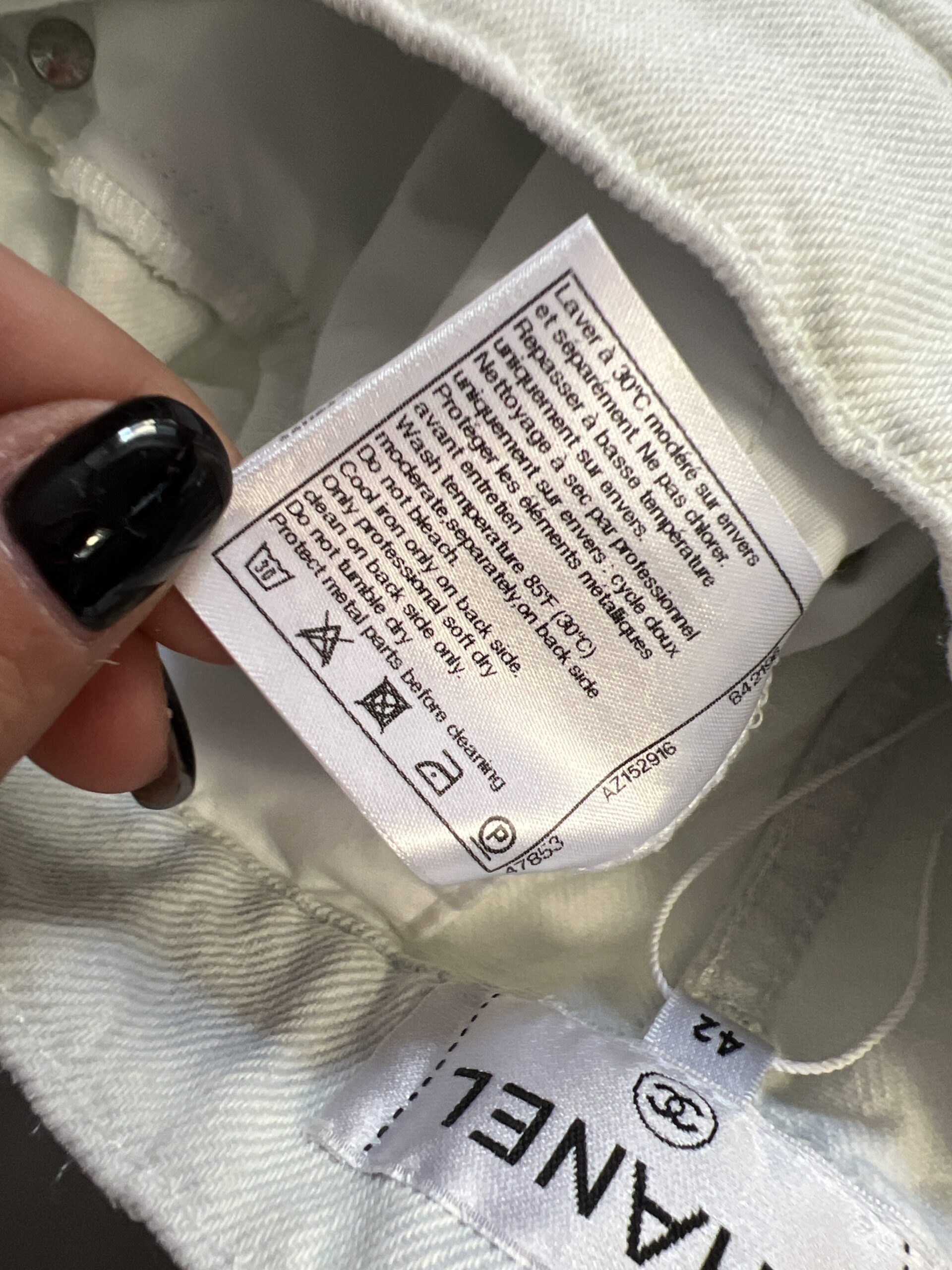 Jean Chanel | LOOP Marketplace