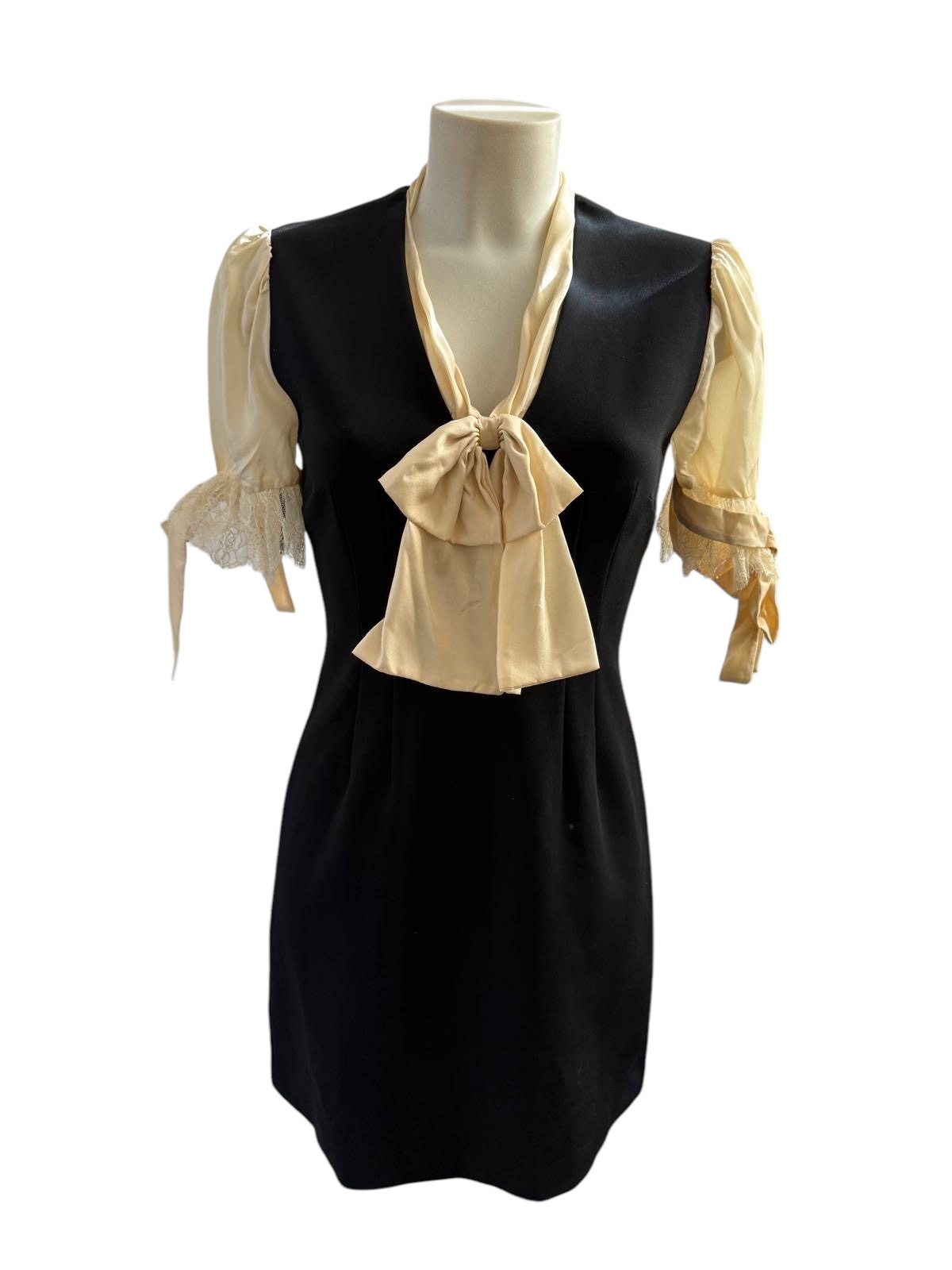 Gucci Black & White Dress | LOOP-Marktplatz