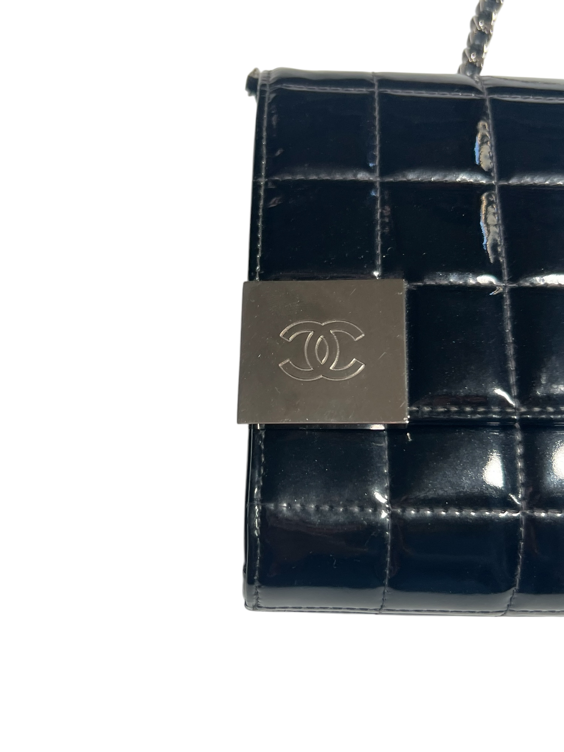 Vintage Chanel bag | LOOP Marketplace