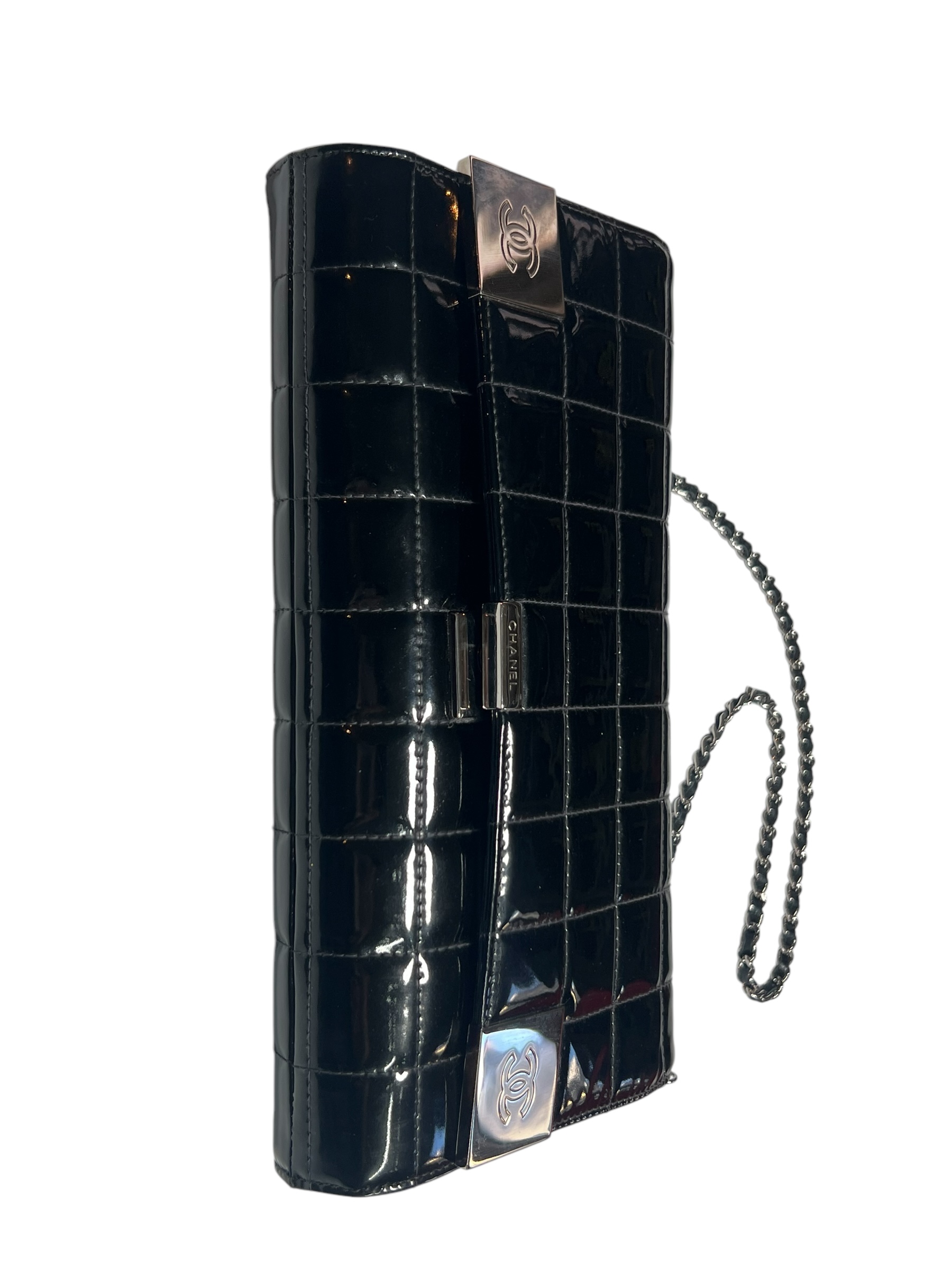 Vintage Chanel bag | LOOP Marketplace