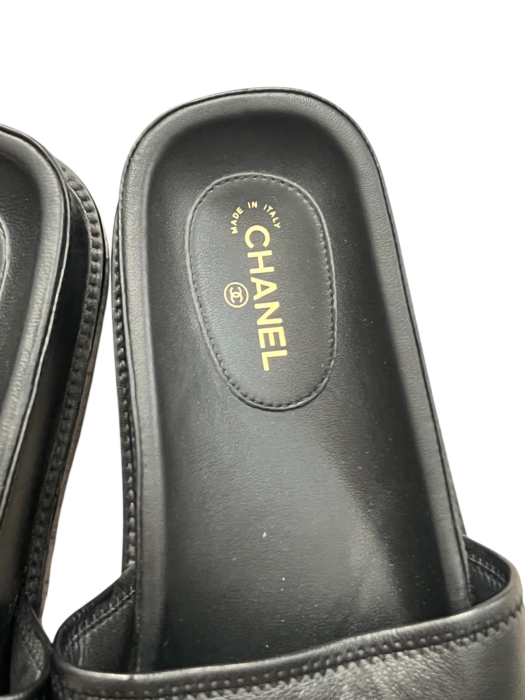 Chanel mules | LOOP-Marktplatz