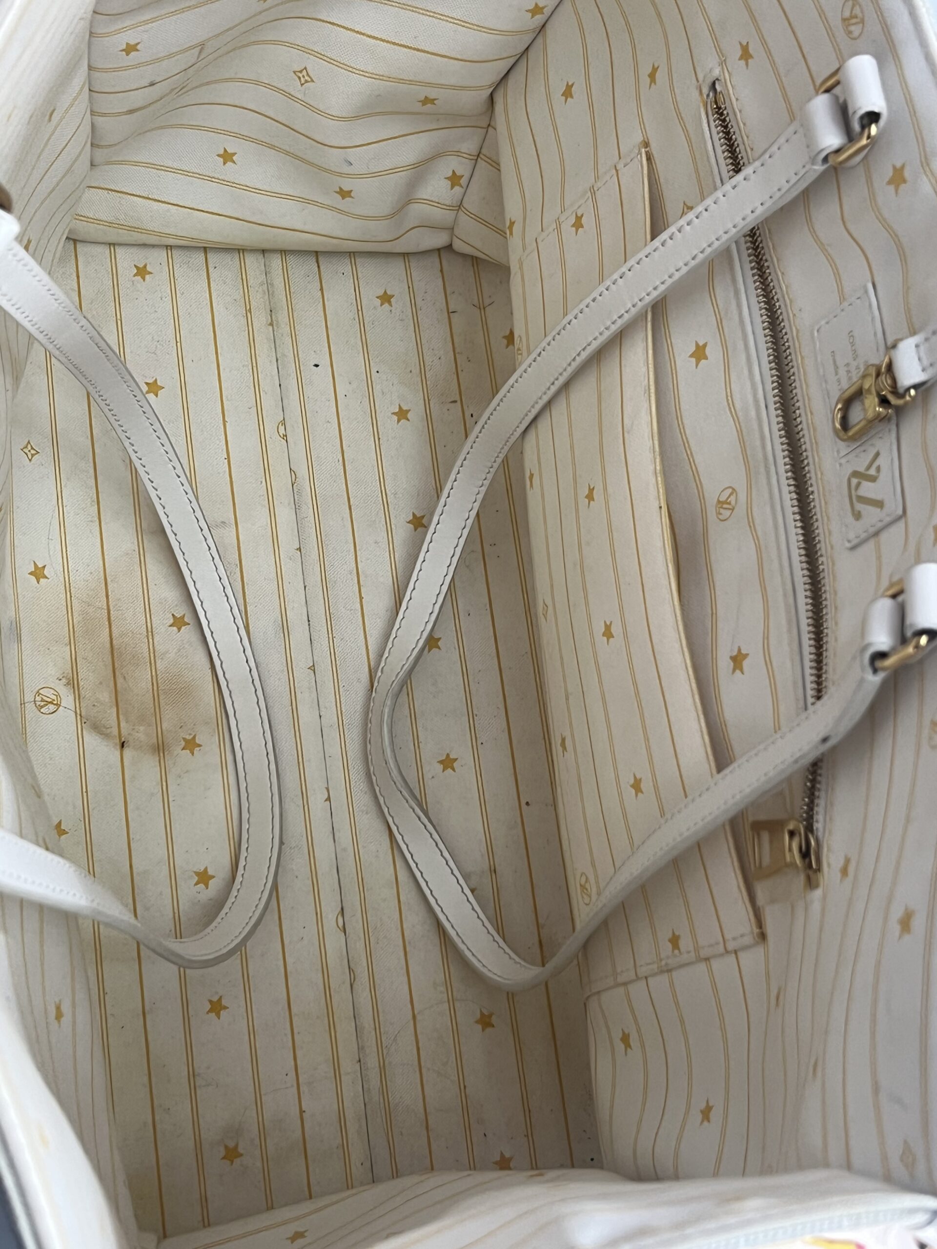 Louis Vuitton OnTheGo tote bag