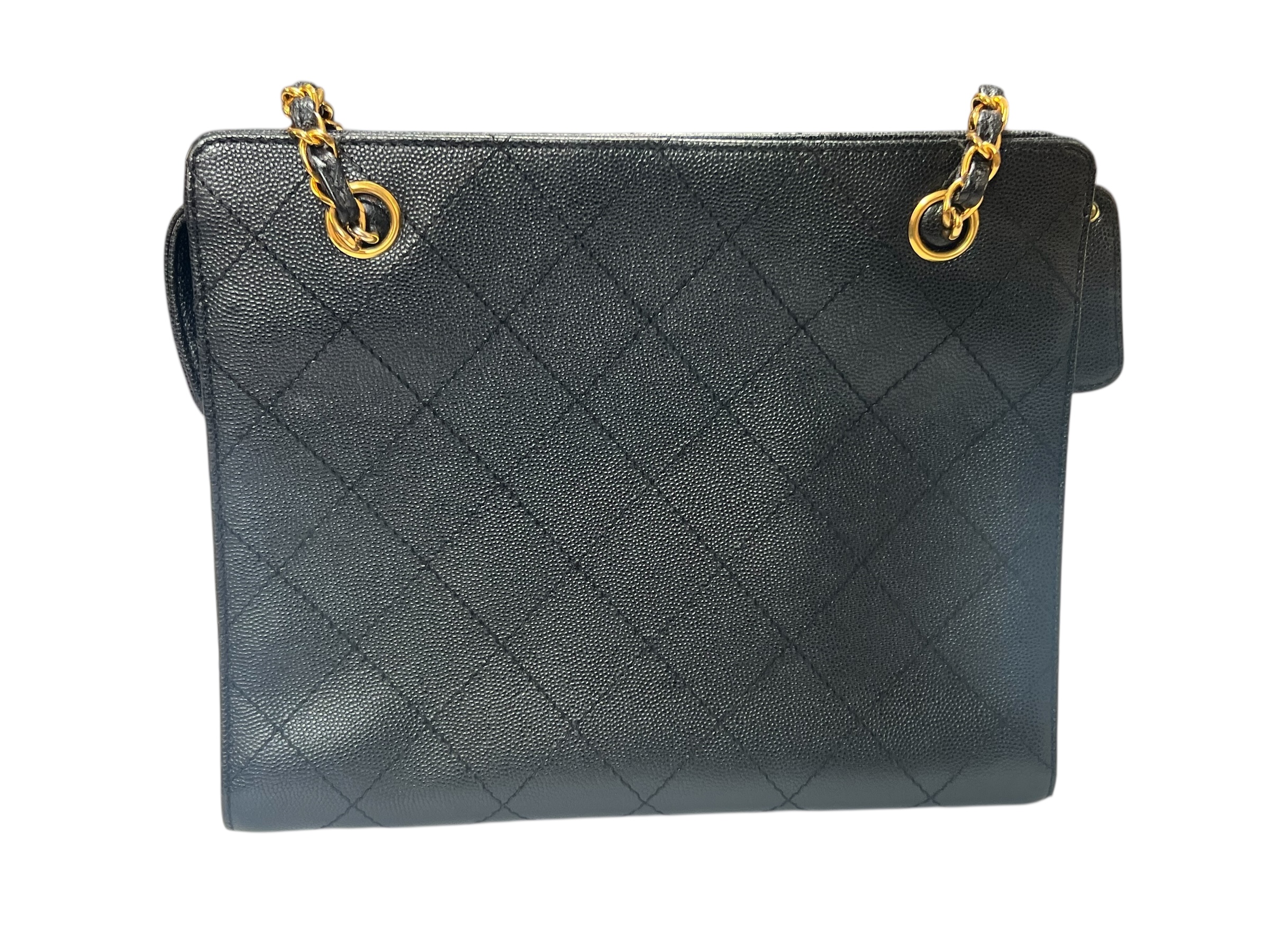 Vintage Chanel bag | LOOP Marketplace