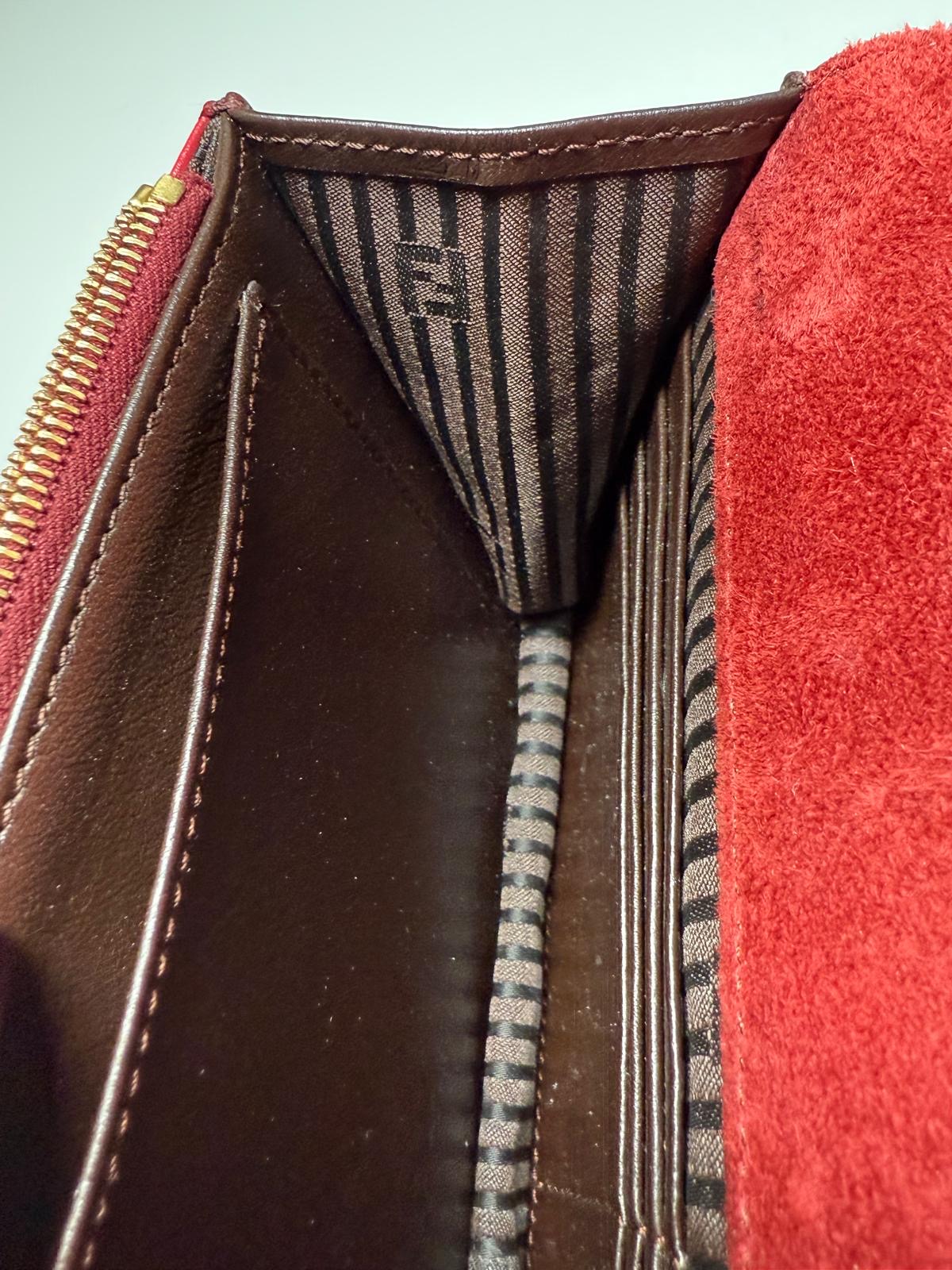 Wallet On Chain Fendi | LOOP-Marktplatz