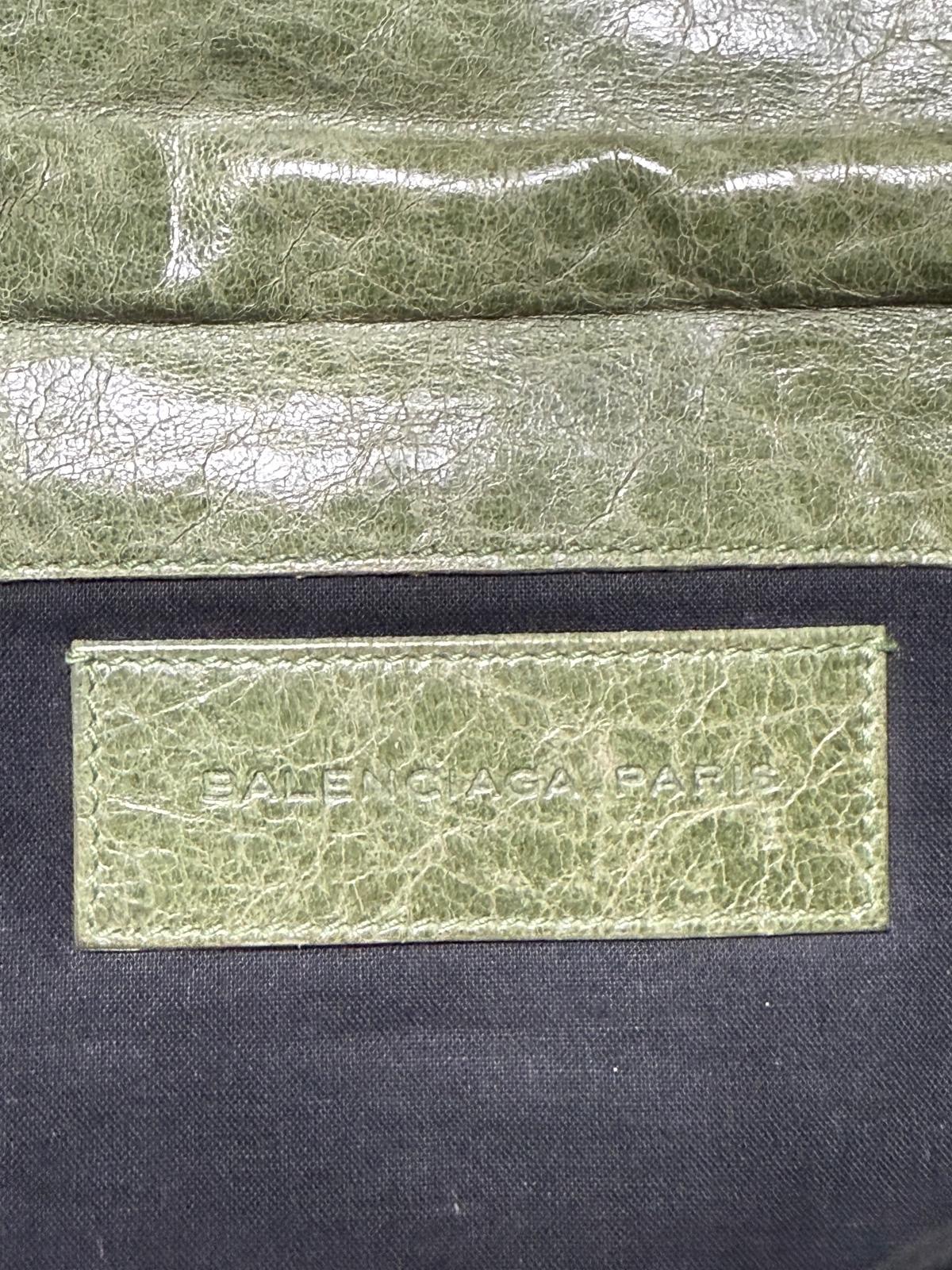 Balenciaga clutch | LOOP Marketplace